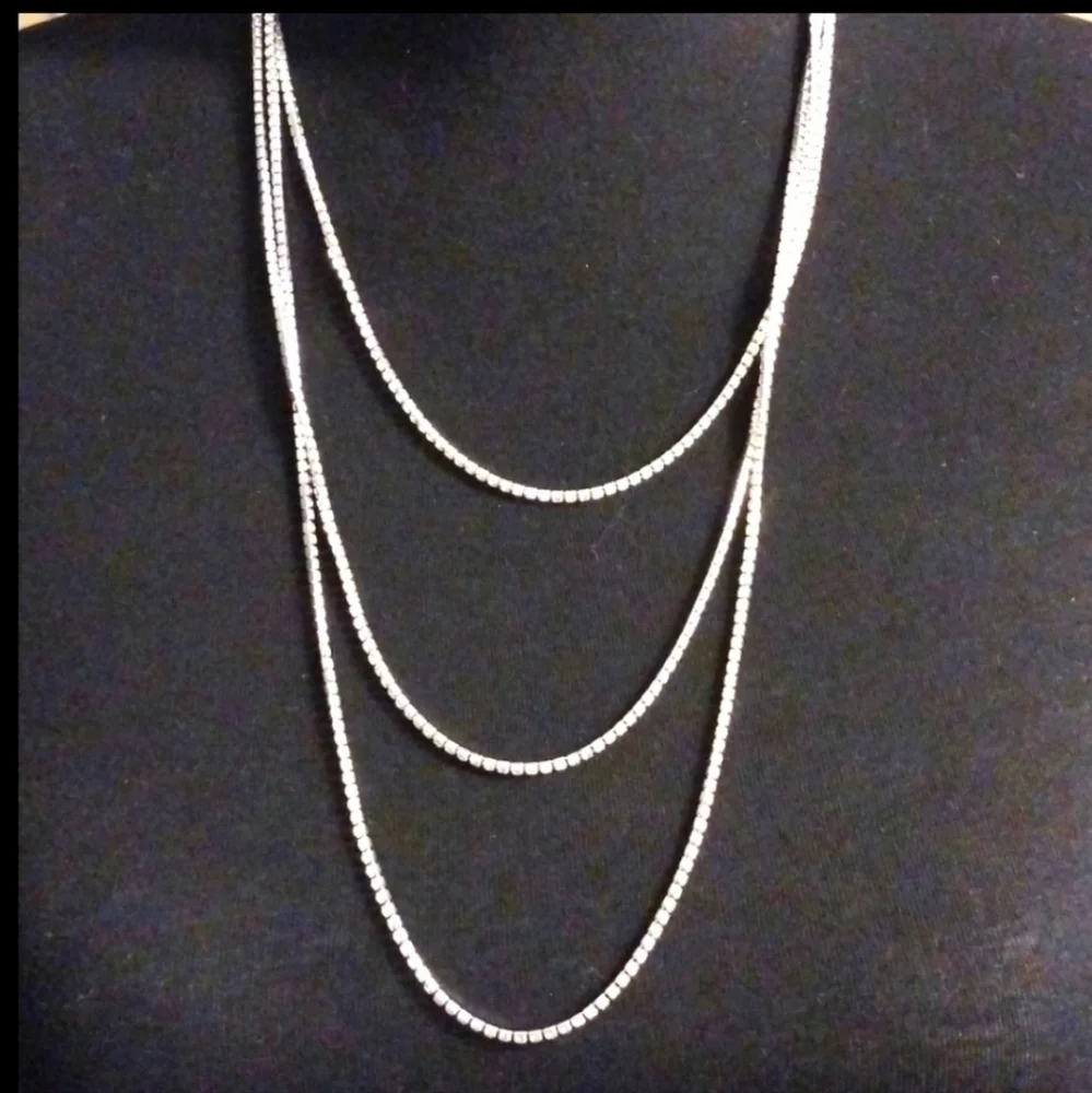 72" Rhinestone Infinity Necklace NWOT - Picture 1 of 4